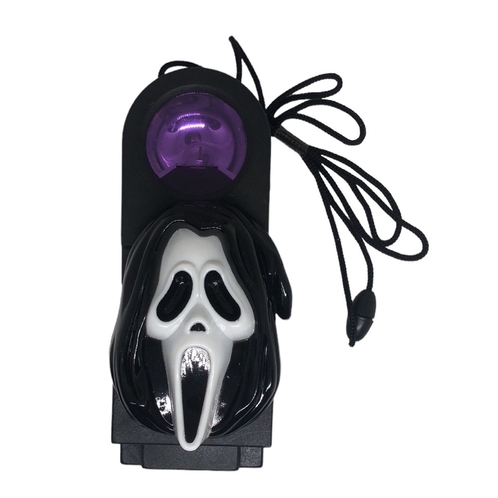 1997 Scream Ghost Face Safety Light for Halloween trick or treating